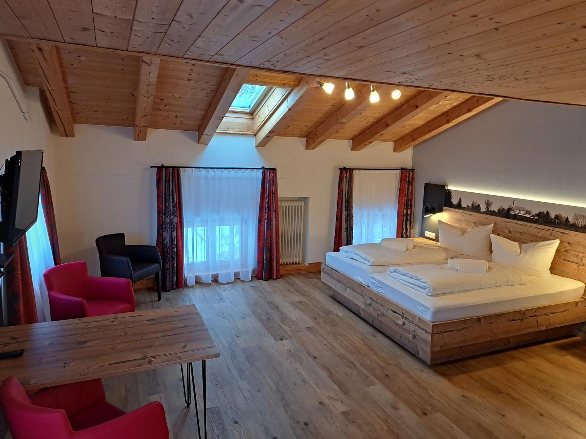 Gasthof Pension Altwirt Sachsenkam Room photo